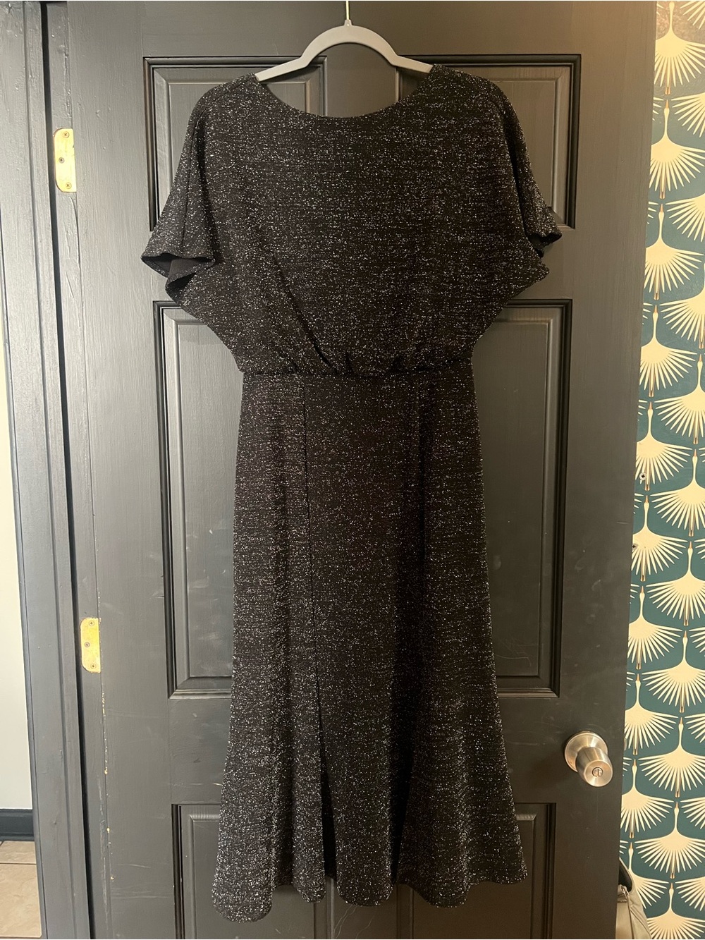 Donna Morgan Black Sparkle Flutter-Sleeve Midi Dress